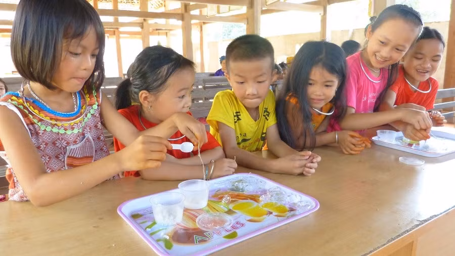 Một buổi học STEM cho các em nhỏ vùng dân tộc thiểu số