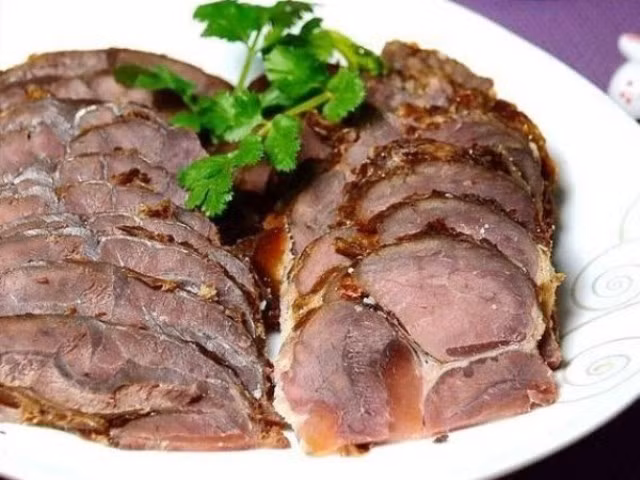 Cách làm bắp bò luộc ngũ vị thơm ngon ngày nóng