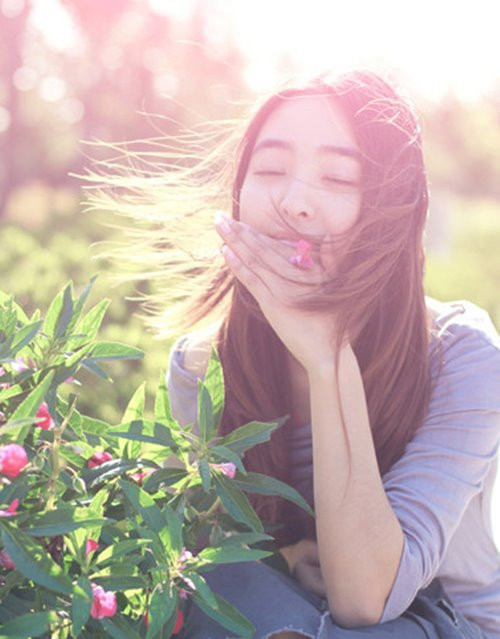 5 lý do chứng tỏ đàn ông “chuẩn chỉnh” sẽ chọn vợ ... ngực lép ảnh 1 5-ly-chung-dan-ong-chuan-chinh-se-chon-vo-nguc-lep-blogtamsuvn