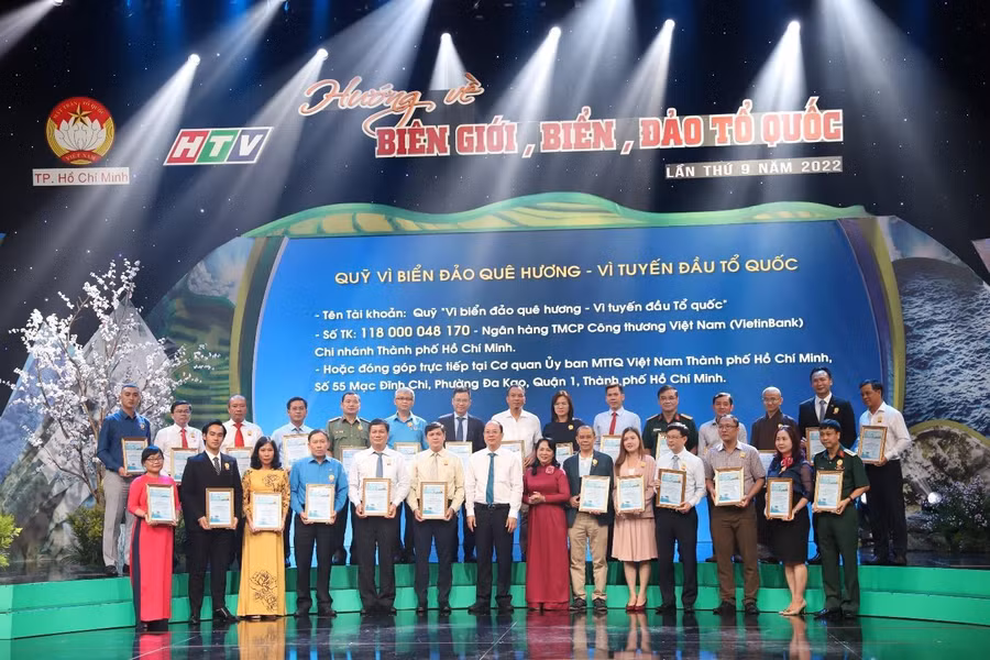 Các doanh nghiệp chung tay ủng hộ quỹ “Vì biển đảo quê hương – Vì tuyến đầu Tổ quốc”