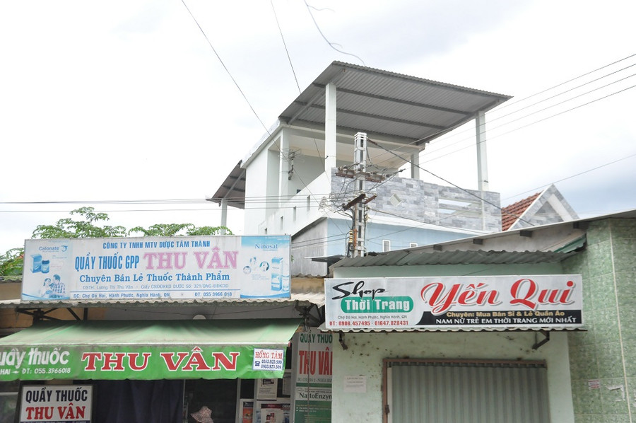 Tình trạng vi phạm hành lang an toàn lưới điện hạ áp nông thôn diễn ra nghiêm trọng tại nhiều địa phương trên địa bàn tỉnh Quảng Ngãi.