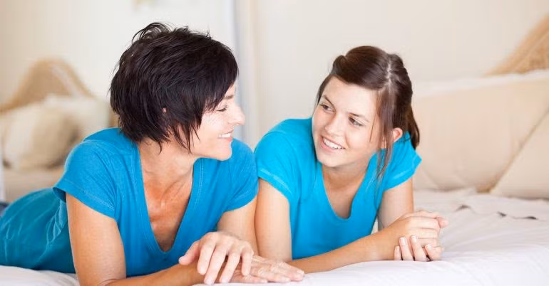 Điều cha mẹ cần chuẩn bị trước khi trao đổi với con về vấn đề quan hệ tình dục - Ảnh 1.