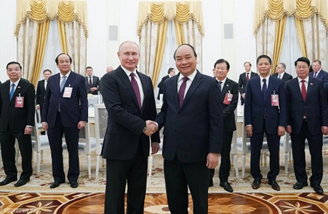 Thủ tướng Nguyễn Xuân Phúc và Tổng thống Liên bang Nga V.V. Putin