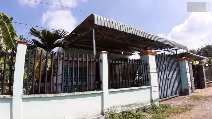 chu-can-nha-noi-phat-hien-2-khoi-be-tong-chua-thi-the-len-tieng-gio-co-cho-cung-khong-ai-dam-o-02