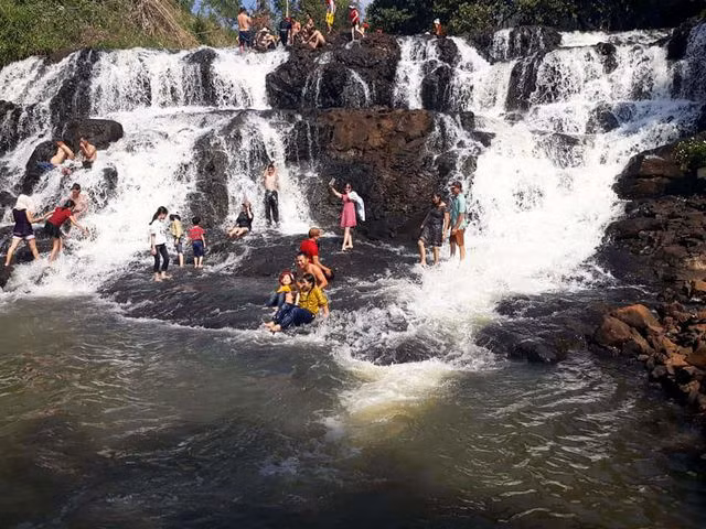 Đắk Nông: Dự án thủy điện tái khởi động, người dân cầu cứu “giữ lại thác nước”!