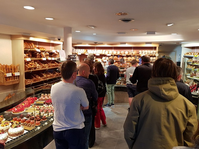 19 bức ảnh chứng minh sự ga lăng luôn tồn tại ảnh 1 Ảnh: BrightSide