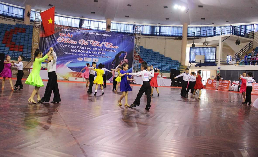 Rất đông đối tượng tham gia khiêu vũ Hải Phòng mở rộng Rất đông đối tượng tham gia khiêu vũ Hải Phòng mở rộng