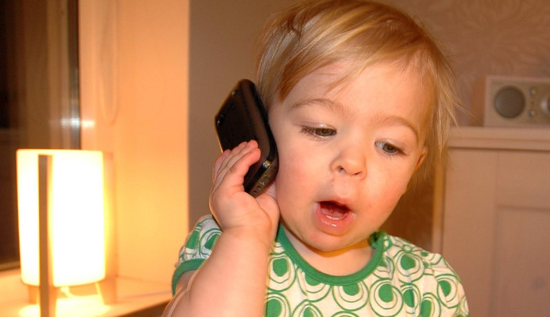 Tự kỷ, trẻ tự kỷ, dấu hiệu trẻ tự kỷ