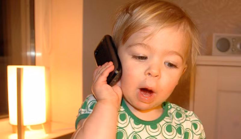 Tự kỷ, trẻ tự kỷ, dấu hiệu trẻ tự kỷ