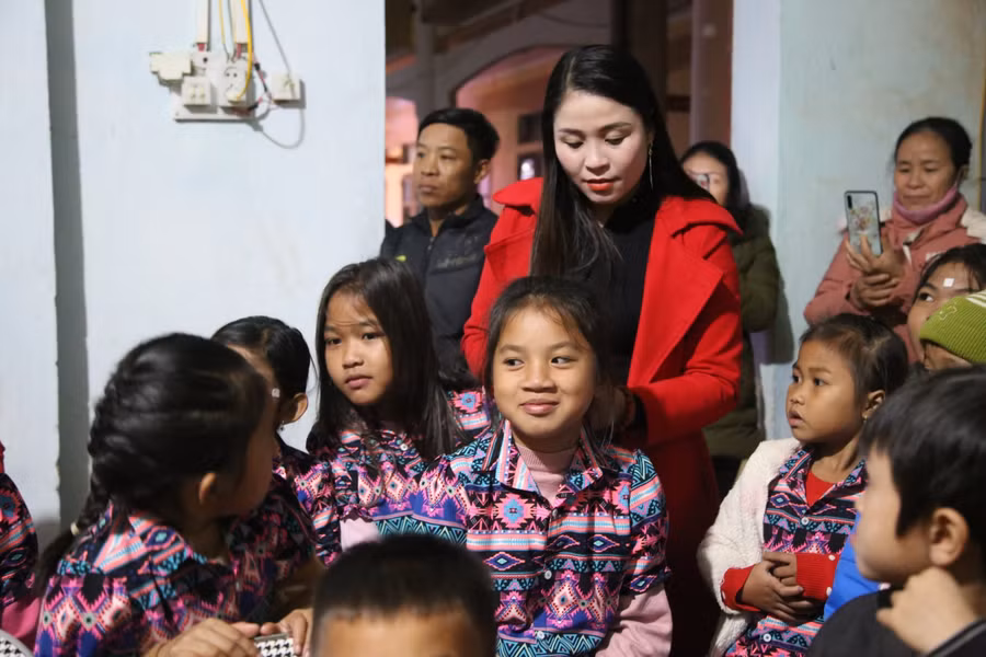 “Xuân về dưới đỉnh Giăng Màn” mang yêu thương đến với người dân Hà Tĩnh ảnh 13