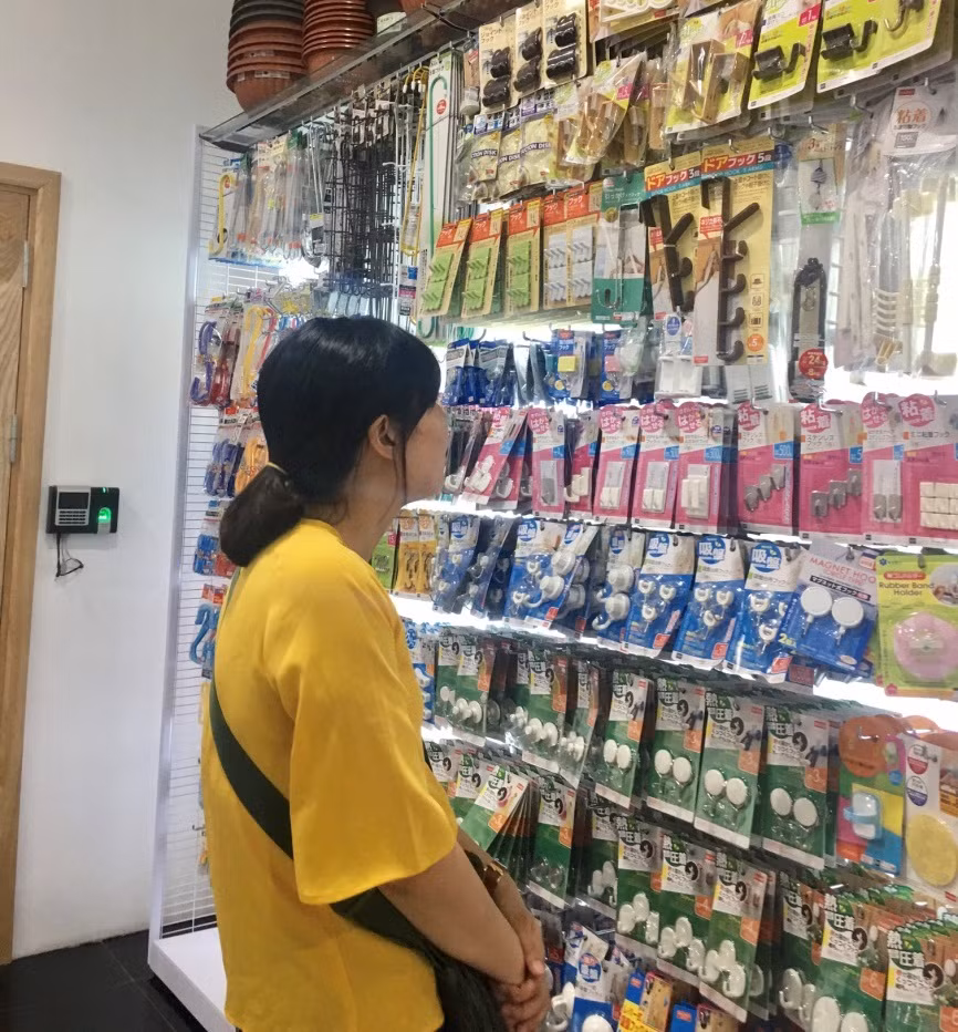 Người tiêu dùng cũng có phần trách nhiệm khi lựa chọn sản phẩm chất lượng kém (ảnh: Bắc Sơn)