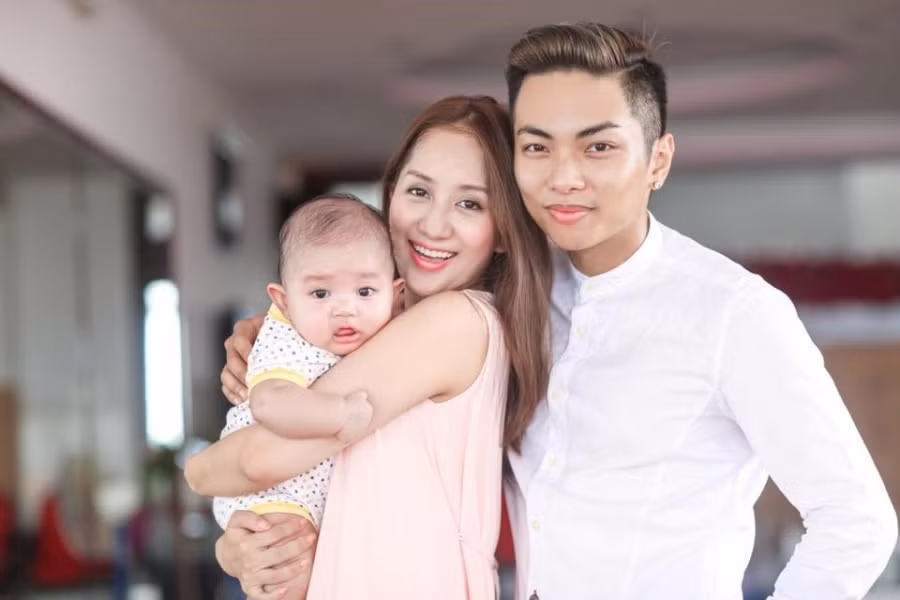 kien-tuong-dancesport-khanh-thi-vua-ha-sinh-con-gai-2