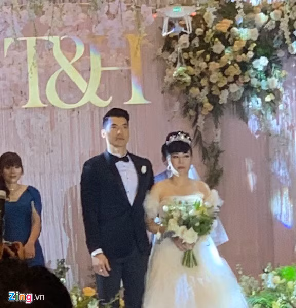 Những thông tin cực kỳ hiếm hoi về nữ doanh nhân vừa trở thành vợ Á vương Trương Nam Thành lớn hơn chồng 15 tuổi-2