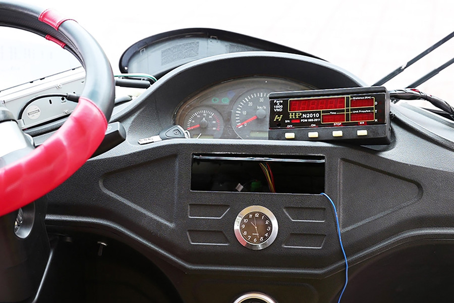 Đồng hồ tính cước sau khi lắp đặt. (Ảnh: UBND TX Cửa Lò) Đồng hồ tính cước sau khi lắp đặt. (Ảnh: UBND TX Cửa Lò)