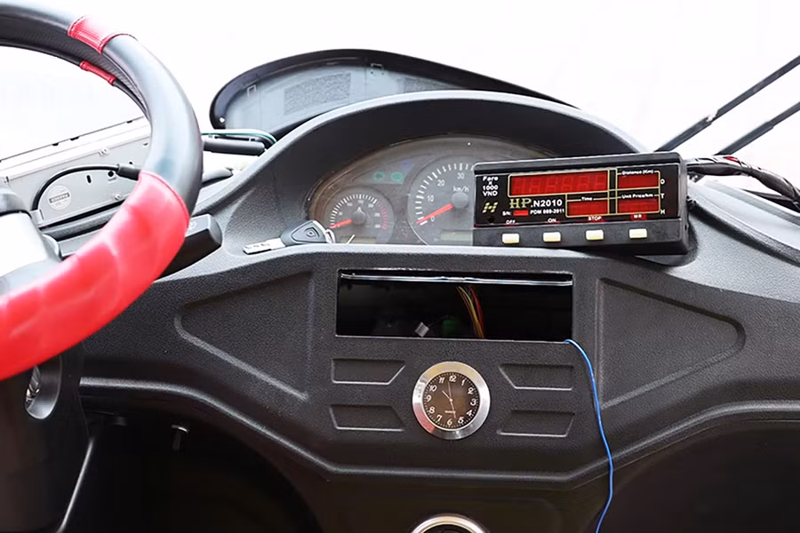 Đồng hồ tính cước sau khi lắp đặt. (Ảnh: UBND TX Cửa Lò)