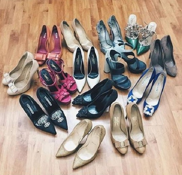 Khoe đồ hàng hiệu bạc tỷ, Hoa hậu Hương Giang giàu cỡ nào? ảnh 20 Khoe đồ hàng hiệu bạc tỷ, Hoa hậu Hương Giang giàu cỡ nào?