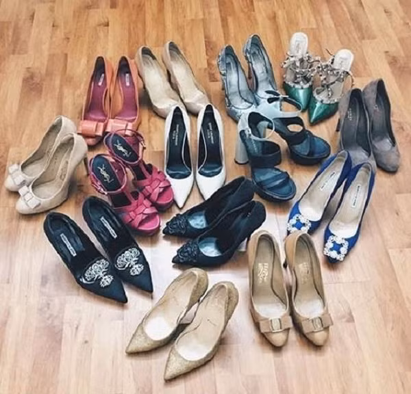 Khoe đồ hàng hiệu bạc tỷ, Hoa hậu Hương Giang giàu cỡ nào?