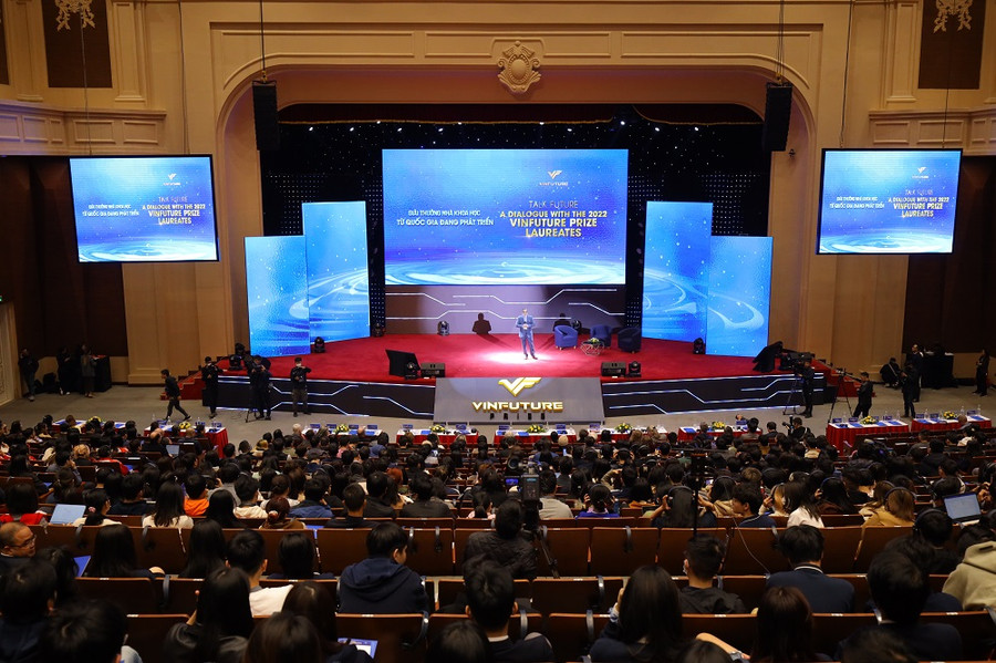 Buổi giao lưu nhận được sự quan tâm của đông đảo bạn trẻ.