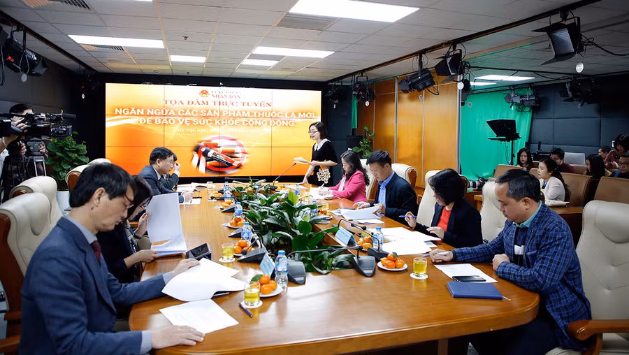 Toạ đàm "Ngăn ngừa các sản phẩm thuốc lá mới để bảo vệ sức khỏe cộng đồng"