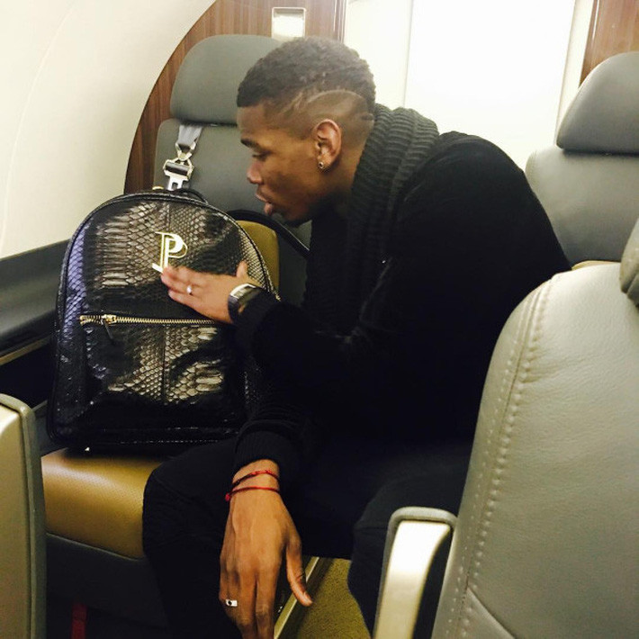 Lĩnh gần 300.000 bảng/tuần ở Man United, Pogba sống “sang chảnh” cỡ nào? ảnh 15