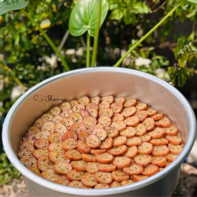 Cách làm bánh chuối chiên để 2 tiếng vẫn giòn rụm và bánh chuối nướng dẻo thơm chuẩn vị - Ảnh 9.