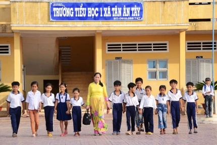 Tự hào là giáo viên “cắm đảo“