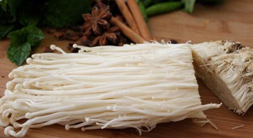 Ăn nấm kim châm mà không biết điều này: Không xung huyết não thì cũng ung thư ảnh 1 Ăn nấm kim châm mà không biết điều này: Không xung huyết não thì cũng ung thư ảnh 1