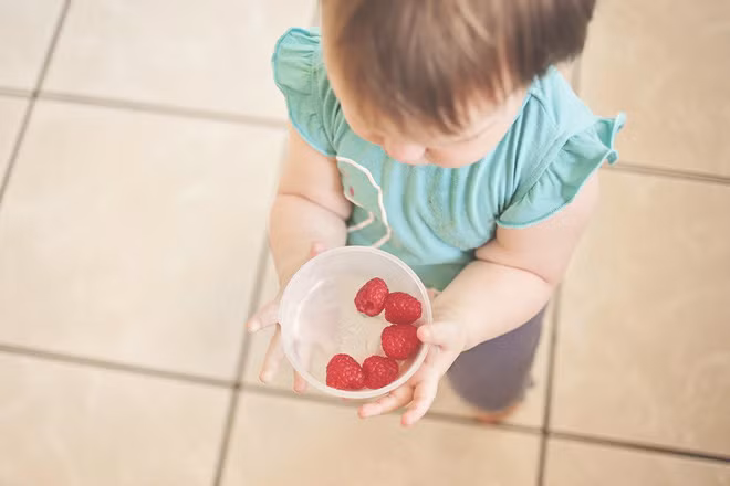 Phụ huynh trên khắp thế giới đang dạy con theo những cách độc đáo như thế này - Ảnh 6.