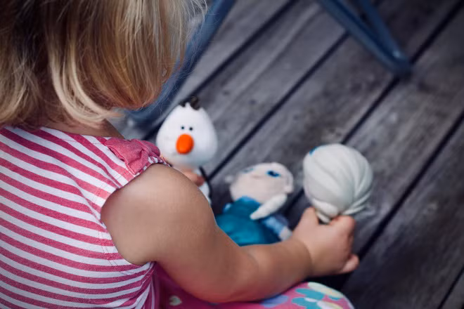 Phụ huynh trên khắp thế giới đang dạy con theo những cách độc đáo như thế này - Ảnh 7.