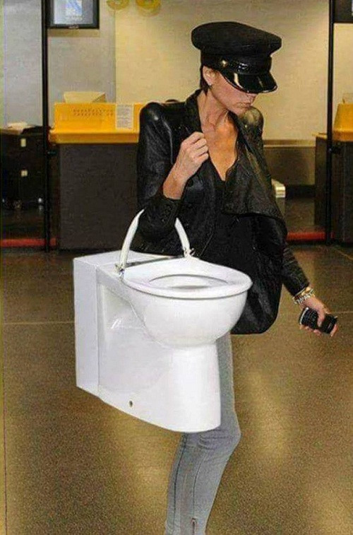 Túi xách cho quý cô sành điệu.