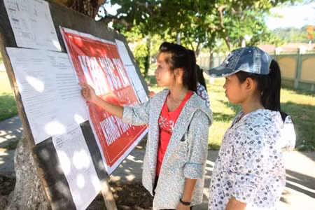 Chảo lửa miền Trung thiêu đốt trường thi