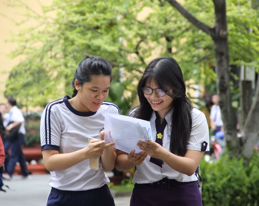 Niềm vui của thí sinh sau kỳ thi