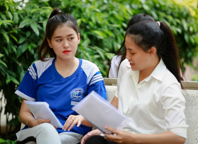 Ánh mắt, nụ cười nữ sinh trường thi ảnh 9