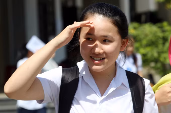 Ánh mắt, nụ cười nữ sinh trường thi ảnh 7