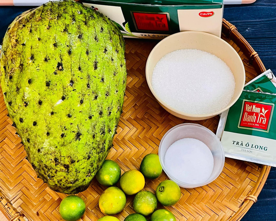 Nguyên liệu làm mãng cầu ngâm đường. Nguyên liệu làm mãng cầu ngâm đường.