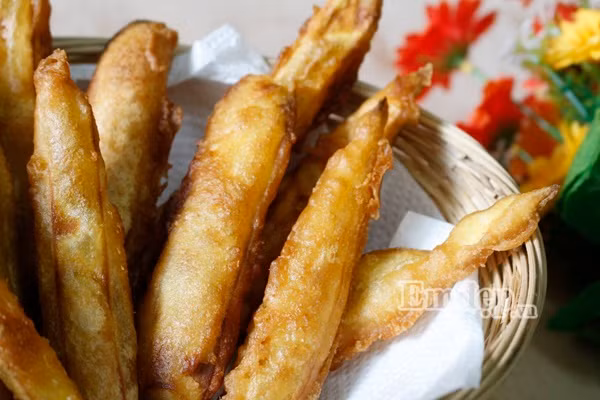 Lam khoai lang tam bot chien gion theo cach nay moi ngon