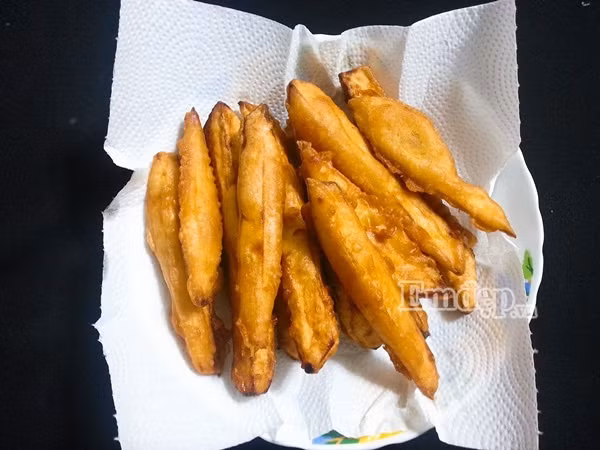 Lam khoai lang tam bot chien gion theo cach nay moi ngon