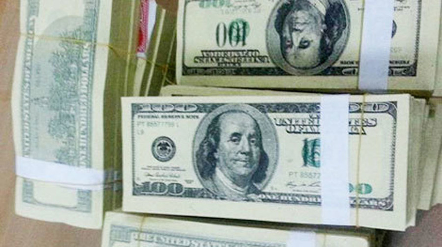 Tráo tiền âm phủ rút 8 tỷ trong két sắt ngân hàng Tráo tiền âm phủ rút 8 tỷ trong két sắt ngân hàng