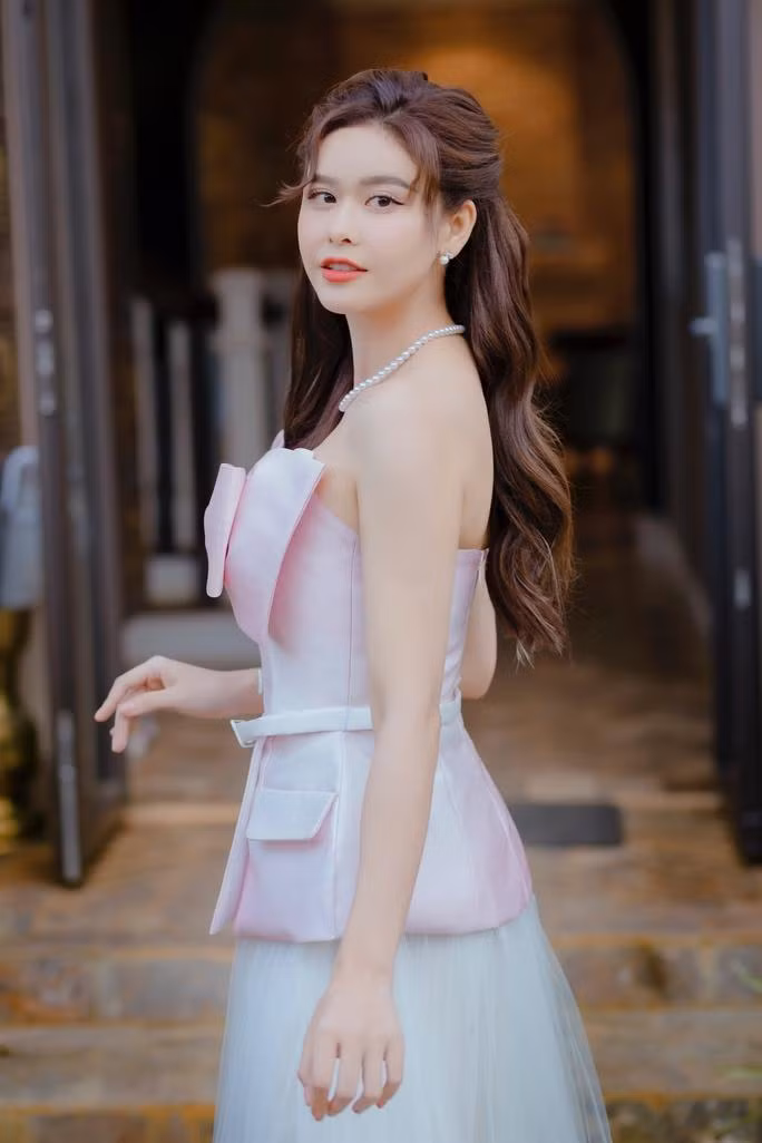 Cô sẽ có dự án âm nhạc, phim ảnh từ đây đến cuối năm.