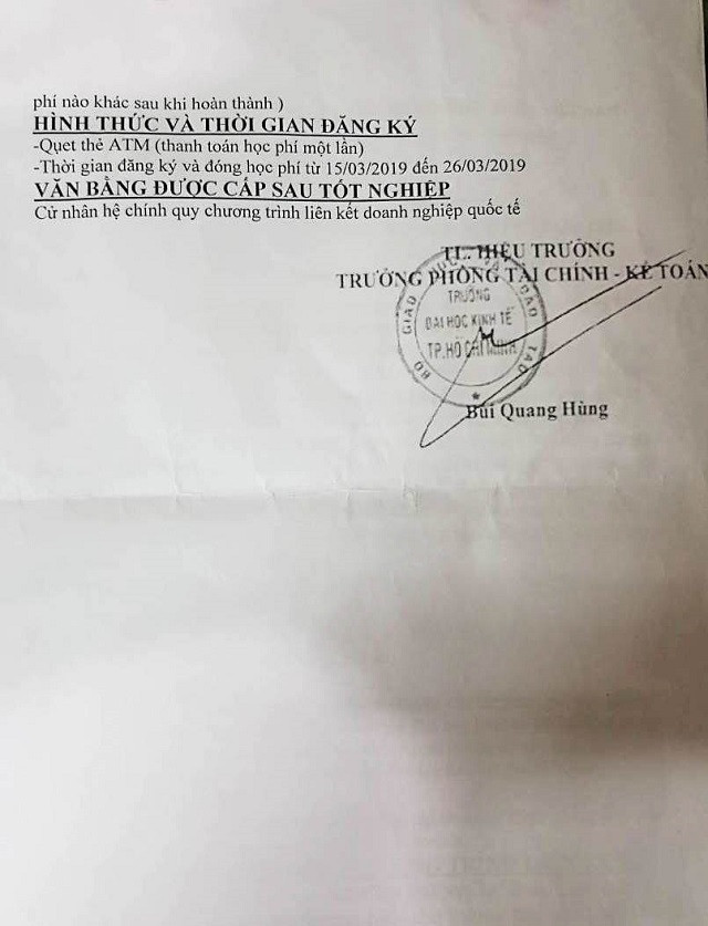 Và tất nhiên, người ký thông báo này cũng như con giấu đều là giả mạo Và tất nhiên, người ký thông báo này cũng như con giấu đều là giả mạo