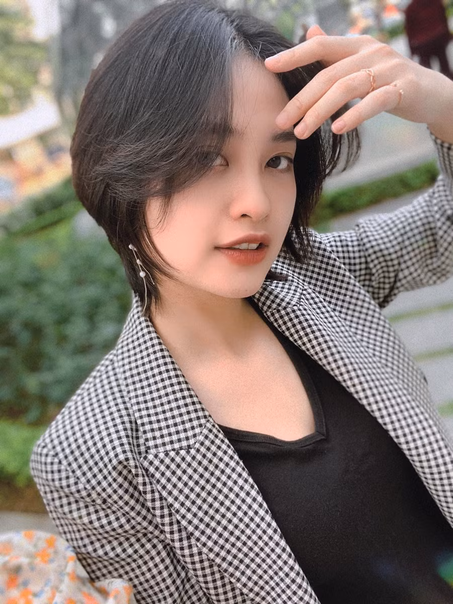 Những lùm xùm gần đây về việc tước bỏ danh hiệu, người đẹp cho biết cô không quá lo lắng về điều đó.