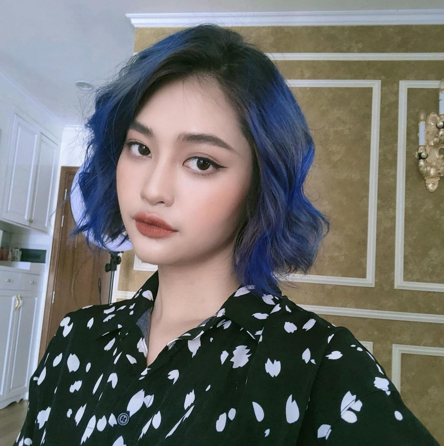 Đi qua mỗi sự việc, Hoa hậu 23 tuổi chọn cách thẳng thắn trao đổi, trực diện phản hồi trước những thị phi.