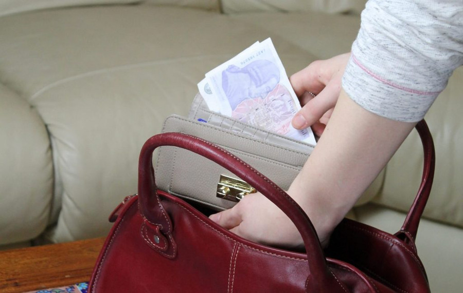 Rối loạn hành vi tiềm ẩn hoặc các vấn đề sức khỏe tâm thần cũng có thể góp phần gây ra hành vi ăn cắp. (Ảnh: ITN).