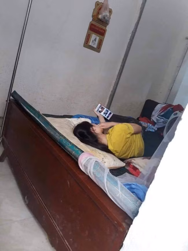 Khi buồn và ở một mình, em xem phim gì?