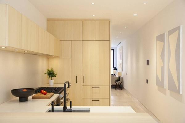 Tận dụng 3m đất thừa, xây nhà phố rao bán 116 tỷ gây choáng ảnh 13 Phòng rộng nhất trong căn nhà chỉ có chiều ngang là 3m nhưng cả căn nhà vẫn được hét mức giá cao.