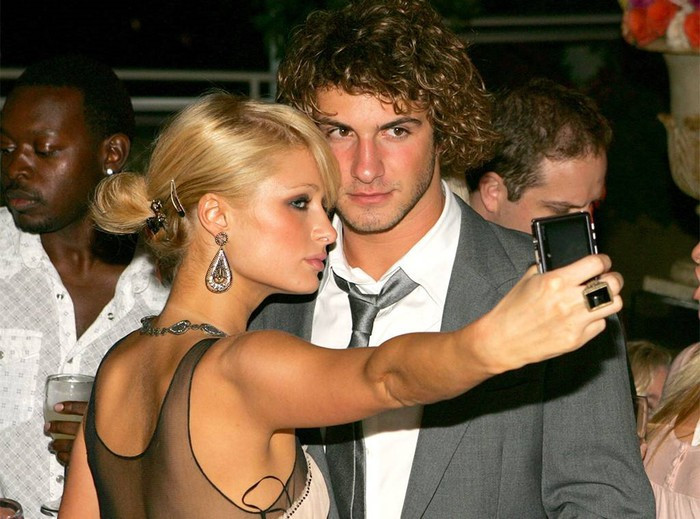 Paris Hilton: Tiểu thư tài phiệt 3 lần hủy hôn và hơn 20 cuộc tình dang dở ảnh 11 Paris Hilton: Tiểu thư tài phiệt 3 lần hủy hôn và hơn 20 cuộc tình dang dở ảnh 11