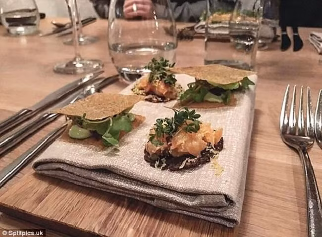 Những đĩa đựng thức ăn “sai quá sai” của các nhà hàng khiến thực khách chỉ biết câm nín - Ảnh 22.