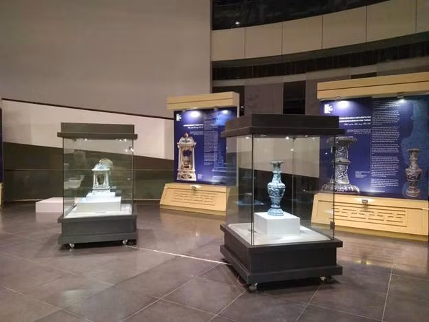 Các cổ vật được trưng bày tại Bảo Tàng Hà Nội