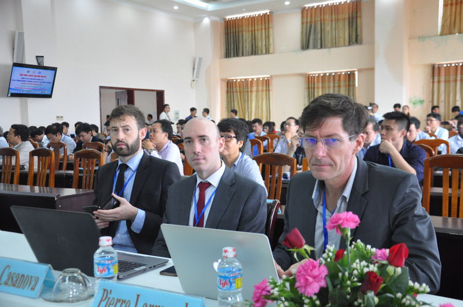 Các nhà khoa học đến từ Cộng hòa Pháp.