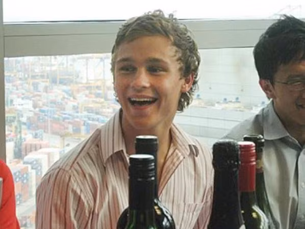 Chàng trai từng chơi trong đội bóng và có một tương lai tươi sáng